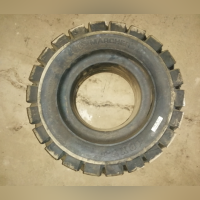 Шина цельнолитая 18x7-8 Marcher PNST6 