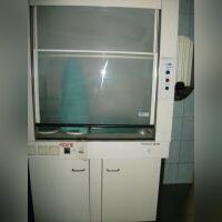 ШКАФ ВЫТЯЖНОЙ ПЛАСТИКОВ.С ТУМБ