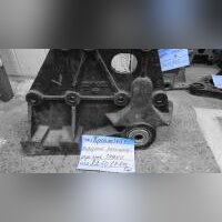 КРОНШТЕЙН ПЕРЕДНЕЙ РЕССОРЫ ЗАДНИЙ ПРАВЫЙ  DZ9114526272  SHAANXI 3255DR384