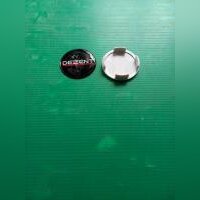 Заглушка декоративная ZT 1151 из пластмассы в сборе со стикером Dezent