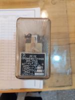 Реле б/у  РП-258/220