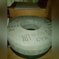 Круг шлифовальный 300 х40 х127 63С 60 O, P, Q