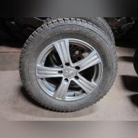 Комплект колес R15 (шипованные шины + диски)