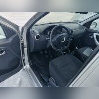 Легковой автомобиль LADA LARGUS (1,6 л)