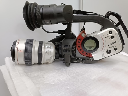 Камера цифровая CANON