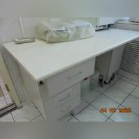 Стол рабочий  основание ЛДСП столешница  жидкий камень