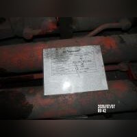 Подъемный цилиндр поворотного рычага