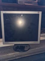Монитор TFT SAMSUNG 172V
