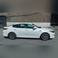 Легковой автомобиль KIA OPTIMA 2017 года выпуска