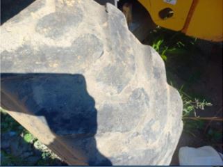 Экскаватор Volvo BL61 с гидромолотом НВ400