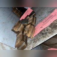 колодка упорная  3й подшипник (установочная) В -1028731 б/у