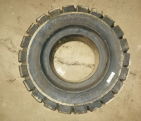 Шина цельнолитая 18x7-8 Marcher PNST6 