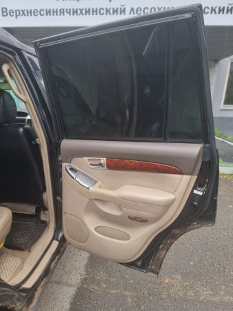 Автомобиль TOYOTA LAND CRUSER