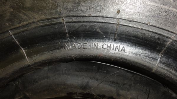 Шинокомплект 7.00-12 маленькие колеса дл 2-тн погрузчика товарный знак TOP TRUST Завод изготовитель Qingdao