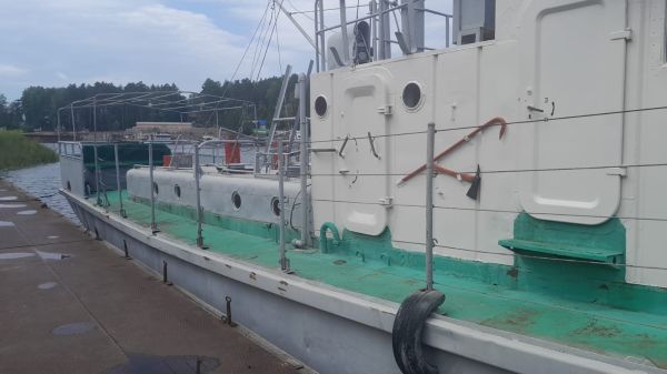 Бот водолазный «Антей» (теплоход)