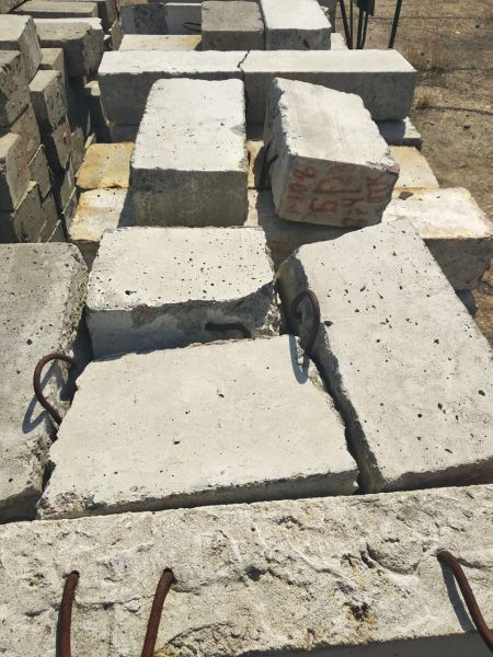 Блок ж/б 790х200х120 б/у