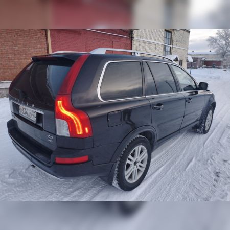 Автомобиль Volvo XC90