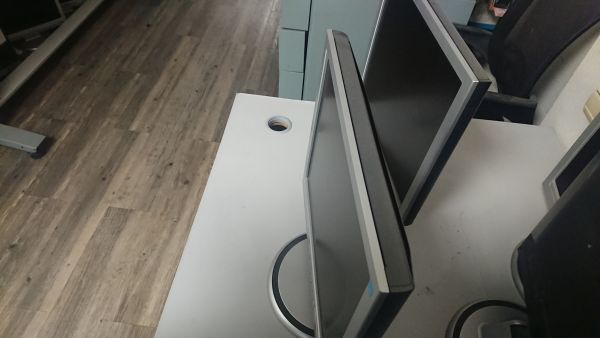 Монитор Ж/К Fhilips 220WS8