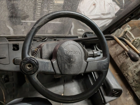Автопогрузчик Тойота72-8FDJ35FV3000