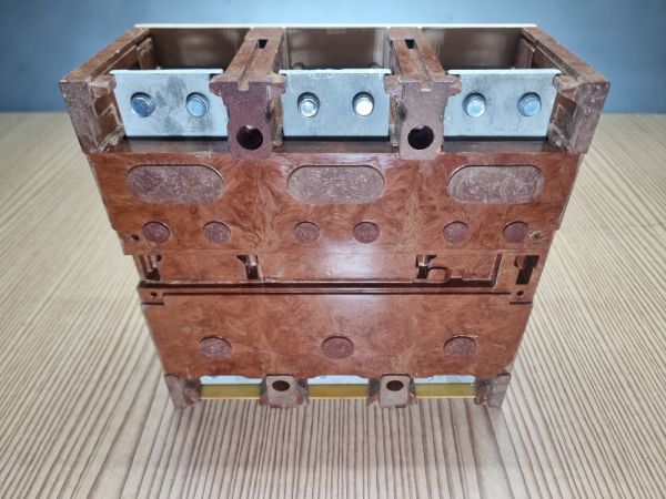 Выключатель автоматический 5139 500А