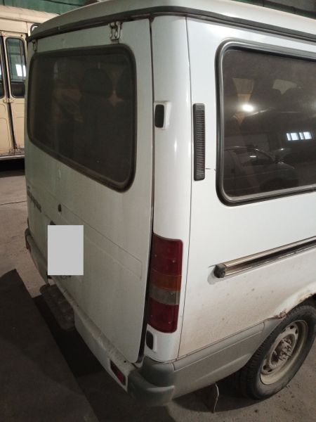 Автомобиль ГАЗ-2217 2002 г. 