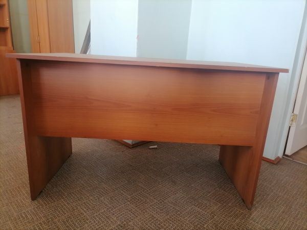 стол письменный б/у