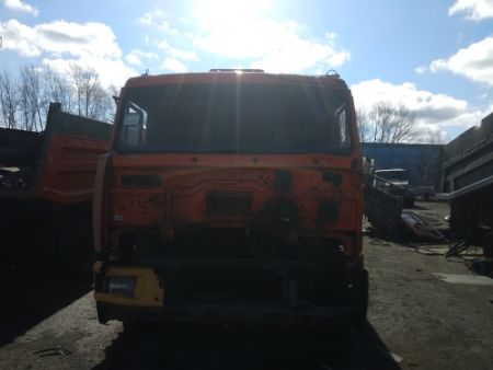 Самосвал Камаз 6520