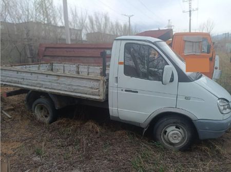 Автомобиль ГАЗ-330200