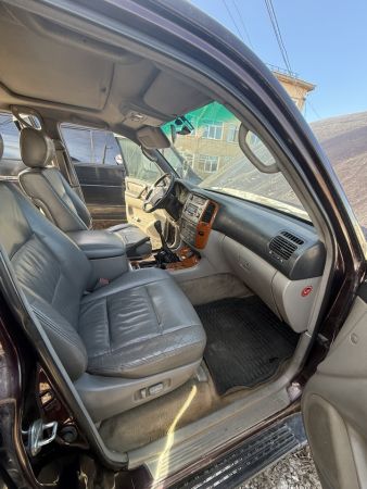 TOYOTA LAND CRUISER 100