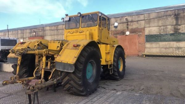 Трактор К-701 Кировец