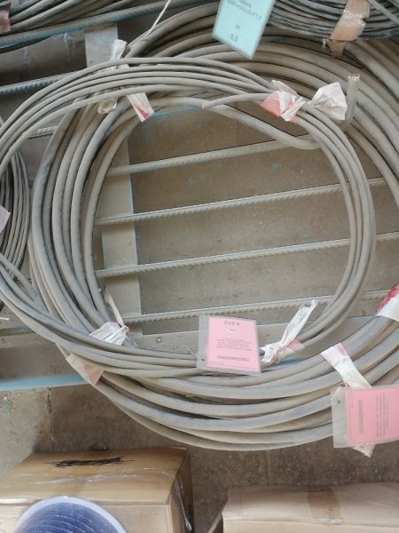 Кабель контрольный с медн. жилами, экранированный напряжением до 1 кВ, не распространяющий горение КВВГЭнг-LS 4х1.0