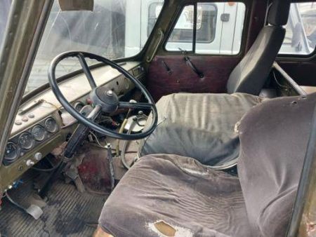 Автомобиль на ходу. 