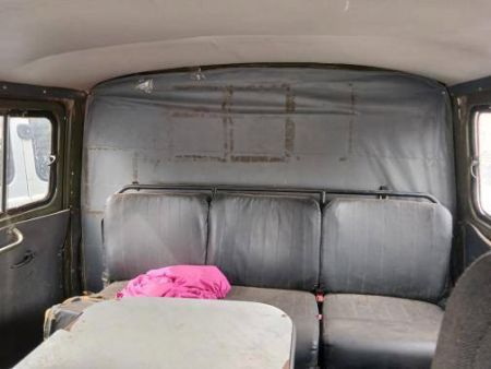 Автомобиль на ходу. 