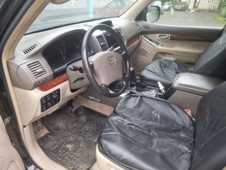Автомобиль TOYOTA LAND CRUSER