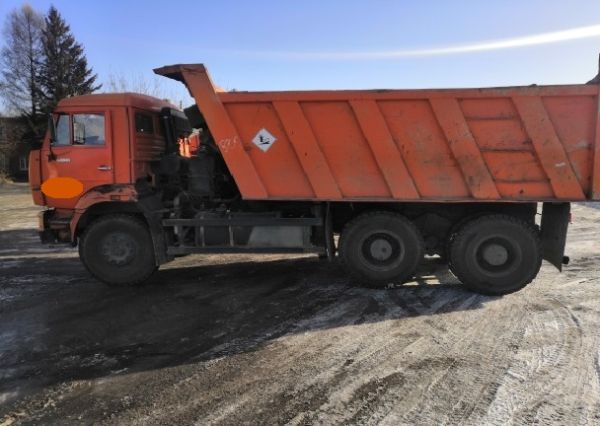 Самосвал Камаз 6520, 