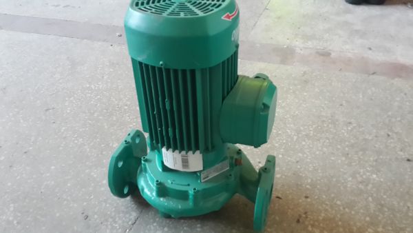 Насос Wilo-VeroLine-IPL 40/170-5.5/2