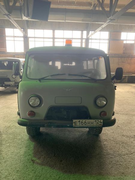 Автомобиль УАЗ 220695-04