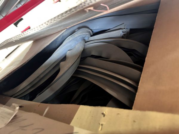 Профиль ПВХ накладной AV 18/20 Dewmark