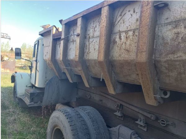 Автомобиль КРАЗ 256