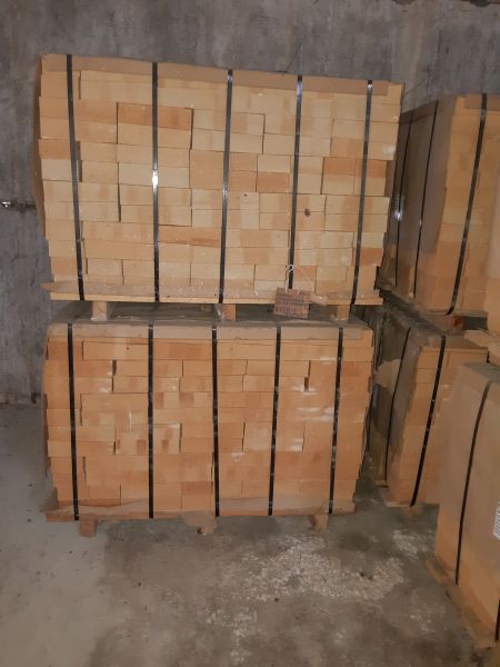 Кирпич огнеупорный ШБ-22 клин на торец