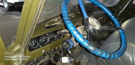 Автомобиль УАЗ 220621-01