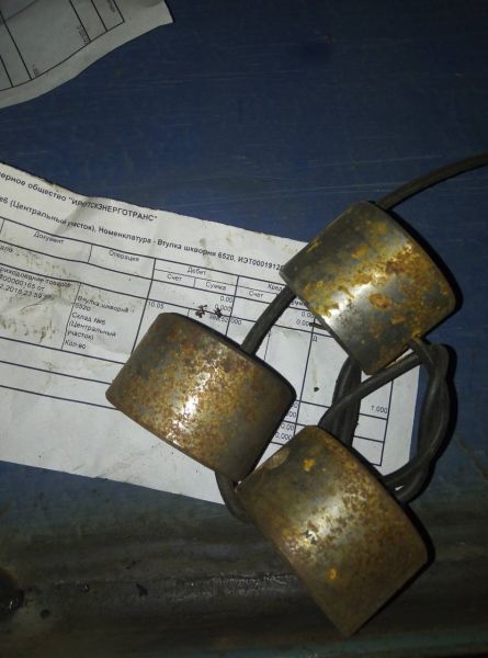 Втулка шкворня 6520-3001016-01