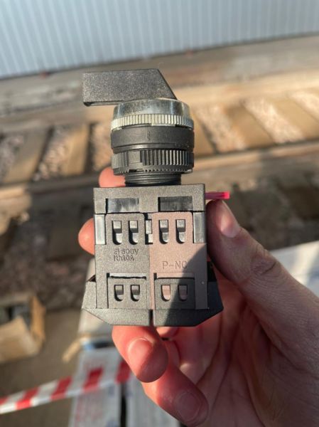 НПА_Переключатель ALCLR-22 на 3 фикс.пол. черный ИЭК