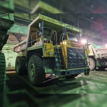 Автосамосвал БелАЗ-7555