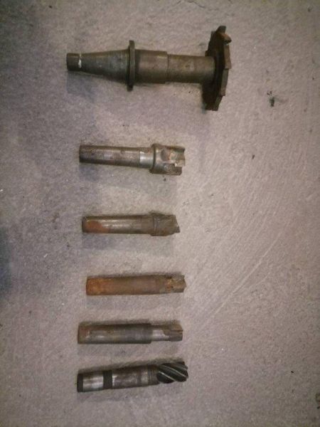 Металлообрабатывающий и ручной инструмент б/у