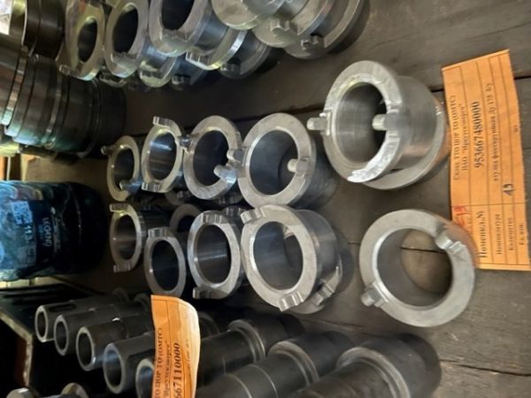 втулка фиксирующая Ду 175  б/у