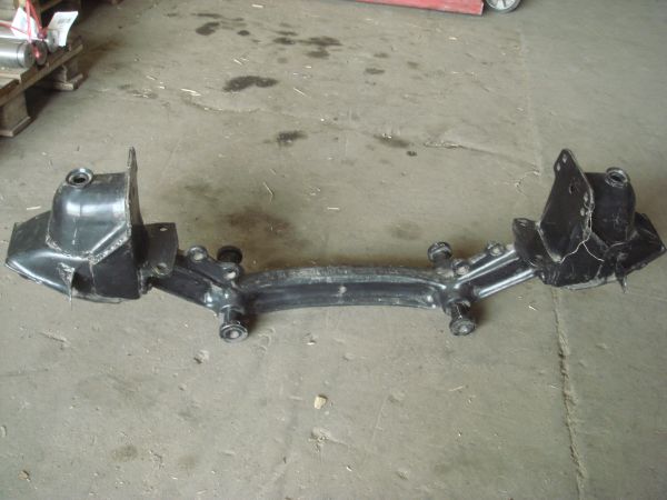 БАЛКА ПЕРЕДНЯЯ (ГОЛАЯ)  3110-2801100-01