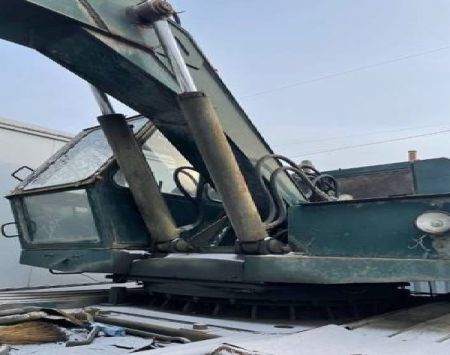 Экскаватор ЭОВ-4421 на базе КрАЗ 255 (установка "АТЕК")
