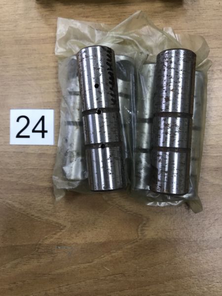 ШКВОРЕНЬ НИЖНИЙ ПЕРЕДНЕГО МОСТА ГАЗЕЛЬ 4Х4 (ШТ)  3302 70  2304019-01