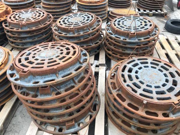 Дождеприемник чугунный